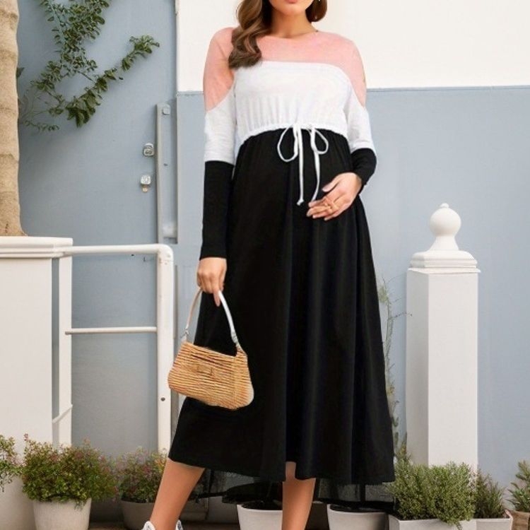 Tiesiogiai iš gamyklos sandėlyje – apvalios iškirptės, ilgomis rankovėmis, spalvų deranti nėščiosioms skirta suknelė, dovanojanti madingą suknelę.