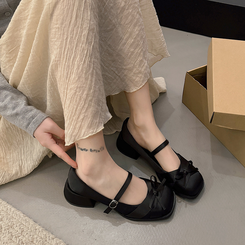 Mary Jane cipők Női 2025 Új Tavaszi Minden Méretű Cipők Közepes Sarkú Női Cipők Francia Stílusú Ruha Vastag Sarkú Szögletes Orrú Egyrétegű Cipők