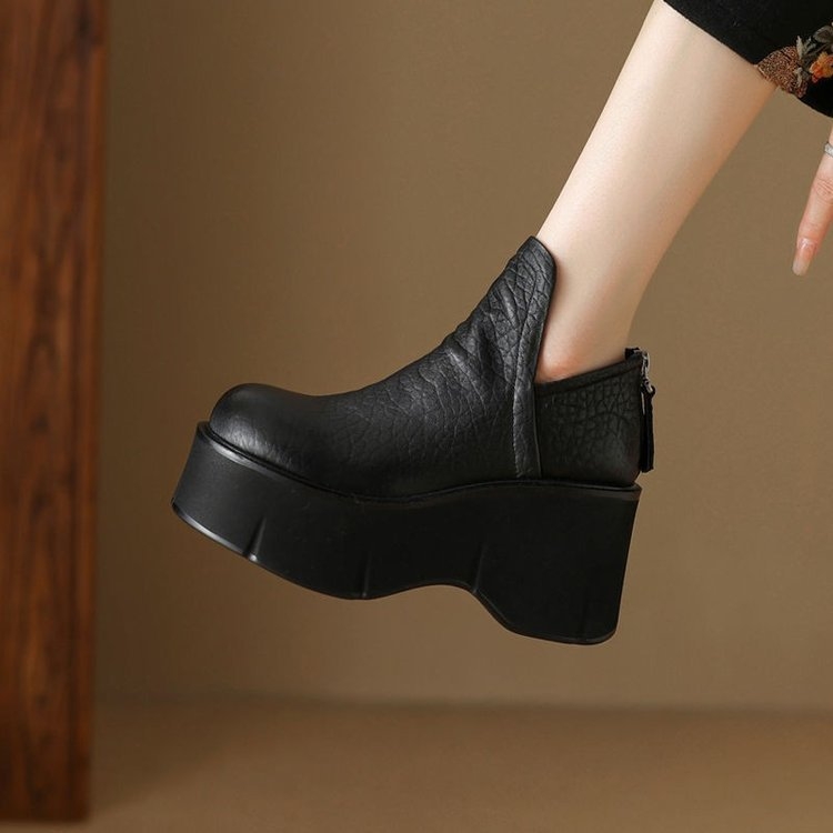 Kis, szupermagas sarkú csizma, vastag talpú, puha bőr rövid csizma, 2024-es új téli európai és amerikai platformos divatos egyrészes csizma