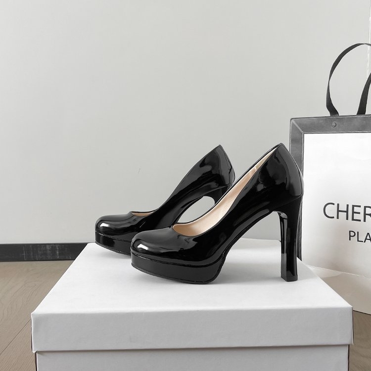 Pantofi de damă cu platformă și toc gros, stil coreean, cu vârf rotund și cataramă, curea, din piele lăcuită, prințesă