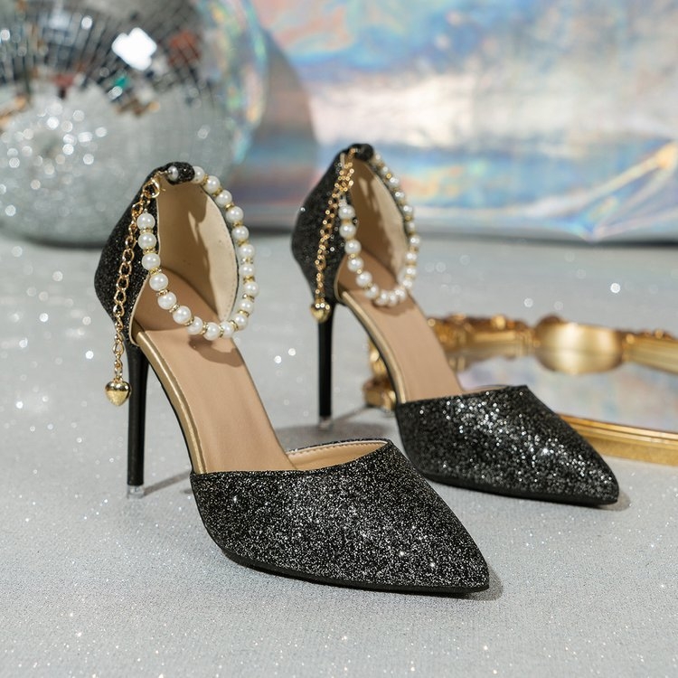 Hegyes orrú, szexi tűsarkú szandál nőknek, 2024-es nyár, új koreai stílusú, gyöngyös, egyszavas csatos lapos cipők