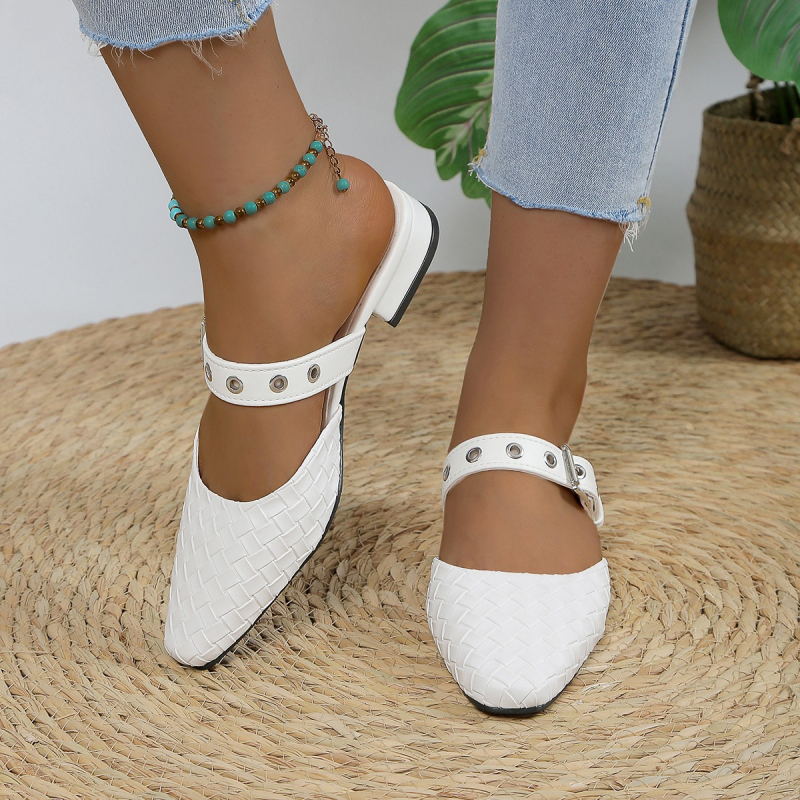 Hegyes baotou félpapucs nőknek 2024 tavaszi új ruha divatos egy pedálos négyzet alakú sarok külkereskedelmi nagy méretű húzás nagykereskedelem