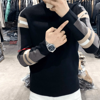 2024 őszi és téli új, csúcskategóriás varrású, színben illő csíkos, hosszú ujjú férfi pulóver, karcsúsított, könnyű luxus pulóver, alaprétegű ing