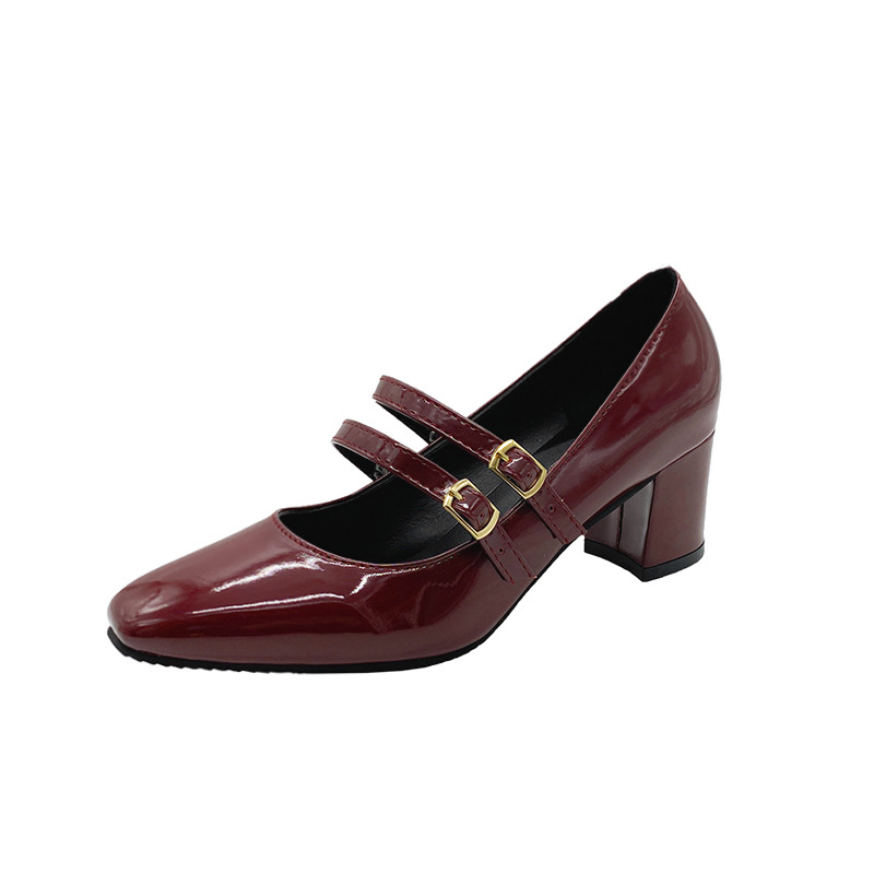 Európai és amerikai külkereskedelmi plus size divatos temperamentumos sekély szájú cipők női 2024 őszi új szögletes fejű, egyszavas csatos, alacsony szárú cipők