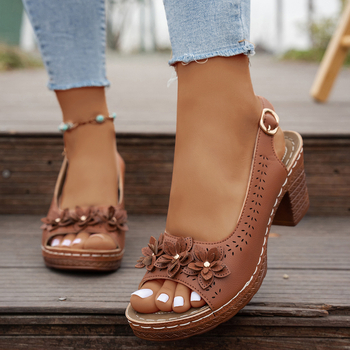 Határokon átnyúló külkereskedelem, plus size virágmintás magas sarkú szandálok és papucsok, női 2025 nyári új európai és amerikai divatos hétköznapi szandálok és papucsok, női