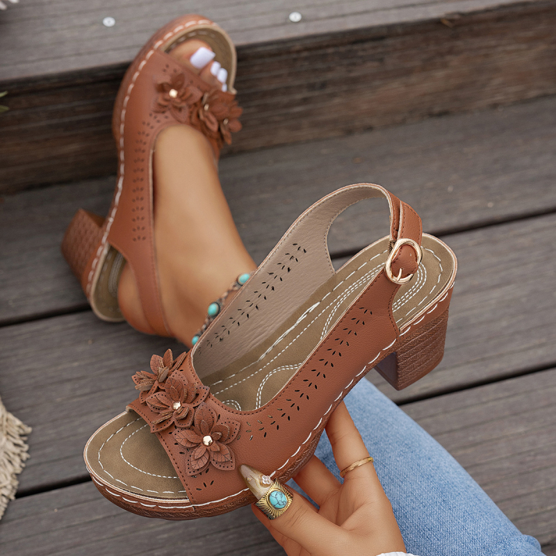 Határokon átnyúló külkereskedelem, plus size virágmintás magas sarkú szandálok és papucsok, női 2025 nyári új európai és amerikai divatos hétköznapi szandálok és papucsok, női