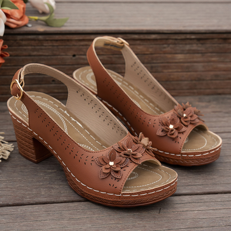 Határokon átnyúló külkereskedelem, plus size virágmintás magas sarkú szandálok és papucsok, női 2025 nyári új európai és amerikai divatos hétköznapi szandálok és papucsok, női