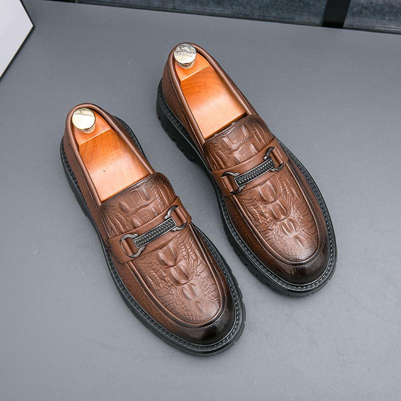 Határokon átnyúló, bebújós, divatos bőrcipők, férfi koreai stílusú cipők, mokaszinok, puha talpú, hétköznapi férfi vastag talpú babcipők, brit nagykereskedelem