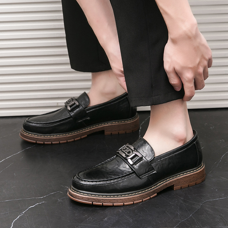 Határokon átnyúló brit stílusú mokaszinok, férfi divatos stylistcipők, vastag talpú, hétköznapi bőrcipők, bebújós férficipők