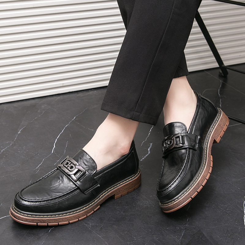 Határokon átnyúló brit stílusú mokaszinok, férfi divatos stylistcipők, vastag talpú, hétköznapi bőrcipők, bebújós férficipők