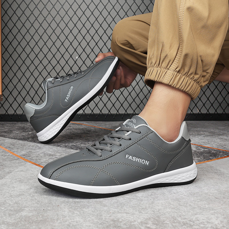 Vyriški laisvalaikio batai Užsienio prekyba Lauko vyriški batai Tarpvalstybiniai plius dydžio sportiniai vyriški batai Sprogimai Rudens ir žiemos nauji lentos batai