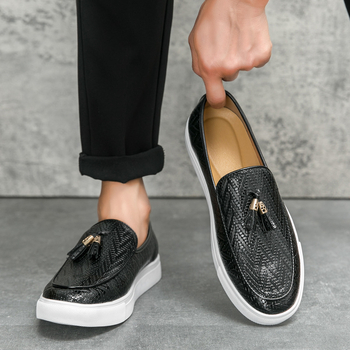 Külkereskedelmi Olcsó Lélegző Rojtos Bőr Férfi Cipő Brit Alkalmi Joker Brook Férfi Cipők Divatos Slip-on Cipő Férfi