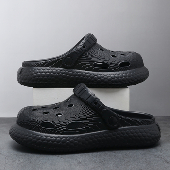 2025-ös nyár Vastagtalpú Páros Szandálok és Papucsok Női Felsőruházat Baotou Kültéri Cipők Szandálok és Papucsok Strandcipők