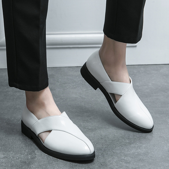 2025 m. pavasario ir rudens plius 47 dydžio tuščiaviduriai vyriški mokasinai, lakuotos odos, ryškios veido formos, laisvalaikio, kvėpuojančios, britiškos basutės.