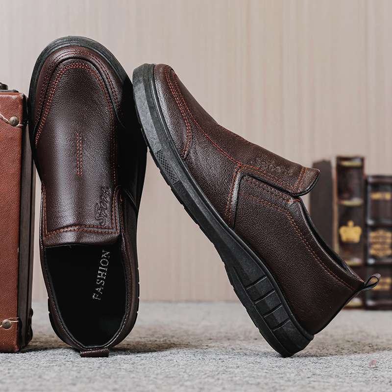 2025 Új, kész bőrcipő férfiaknak, mikroszálas bőr fekete üzleti hivatalos férfi cipők, alkalmi cipők középkorú és idős apáknak