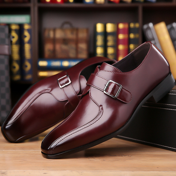 Vyriški batai, dideli, dideli, verslo stiliaus, madingi, smailūs, britiško stiliaus, minkšto pado, aukštos klasės odiniai batai.