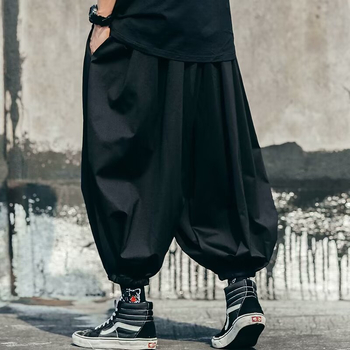 Yohji Yamamoto stílusú őszi-téli lezser bő szárú férfi nadrág, sötét szamuráj nadrág, jóganadrág, rövidített, divatos bő szárú nadrág