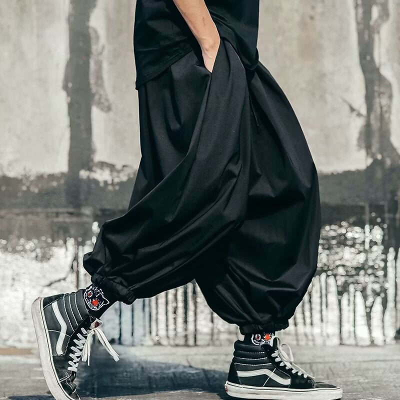 Yohji Yamamoto stila rudens un ziemas ikdienas platas bikses vīriešu tumšas samuraju bikses jogas bikses īsas bikses bloomer modernas