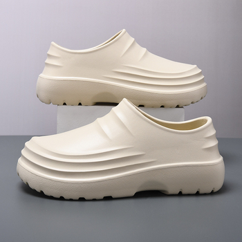 Sodo bateliai 2025 m. pavasario ir vasaros nauji paplūdimio Baotou šlepetės, atsparios dilimui, didinančios aukštį, EVA, neslystančios, universalios virėjo basutės