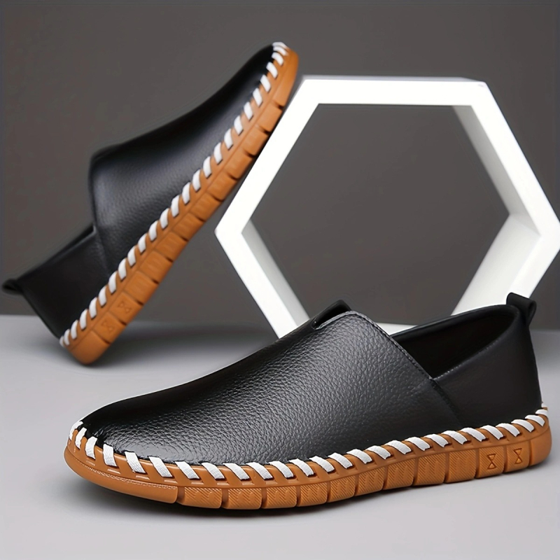 Új férfi alkalmi bőrcipők Új férfi bebújós cipők Puha talpú Csúszásgátló Kényelmes Lélegző Mindenhez illő Trendi Cipők