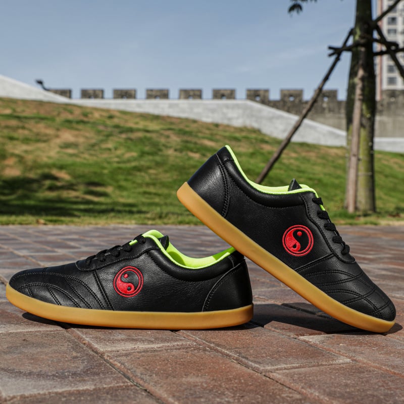 Tai či vyriški batai, 45 dydžio, minkšta odinė jautienos padu, kovos menų sportiniai bateliai, madingi vyriški 46 dydžio, rudens stiliaus bateliai, Tai či treniruočių bateliai.