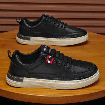 Apavi vīriešiem 2025. gada pavasara jauni vīriešu apavi Modes universāli ikdienas apavi Vīriešu ādas mīkstas zoles balti apavi Biznesa apavi