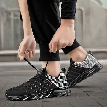 Férfi cipők 2025 Külkereskedelmi tavaszi és nyári új plus size 48 Lélegző futócipők Instagram stílus Trendi Minden mérkőzésre alkalmas Hétköznapi sportcipők