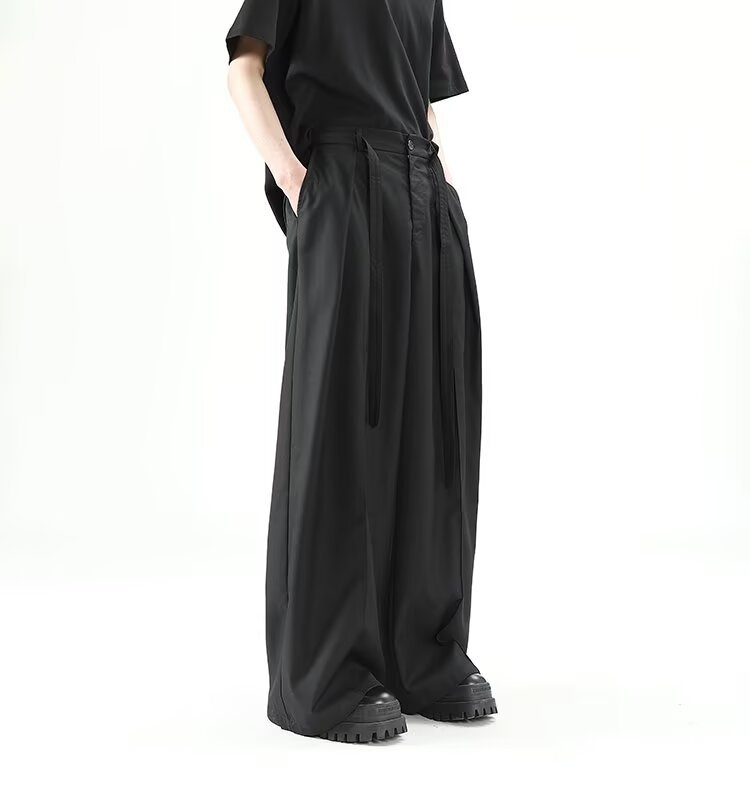 Japán stílusú, drape-szerű, niche dizájnú, bő szárú, földig érő nadrág, ejtőernyős nadrág, divatos, lezser, laza, magas derekú, karcsúsító nadrág