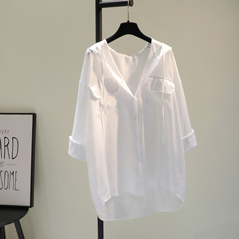 Közepesen hosszú, kapucnis, napvédő ruházat Női 2023 nyári új, dupla zsebes, laza, koreai stílusú, vékony ing, hétköznapi ing