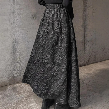 Proljetna i jesenska crna trodimenzionalna reljefna žakard cvjetna suknja Niša univerzalna suknja s kišobranom koja prekriva bokove Suknja A-kroja srednje duljine