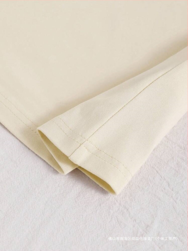 Nezávislá stanica Crossborder European Code INAWLY, ležérne tričko s krátkym rukávom a srdcom