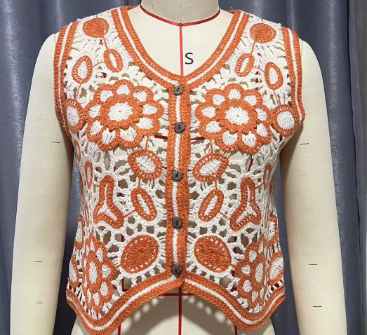 Etninio stiliaus siuvinėtas megztinis su V formos iškirpte, viršutinis dėvėjimas, tuščiavidurė, trumpa liemenė be rankovių moterims