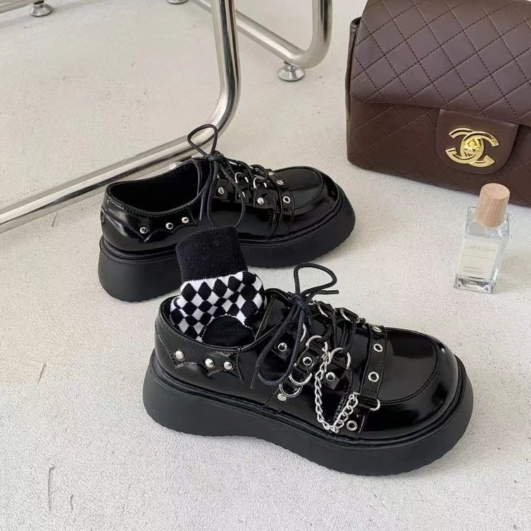 35-42-es méret nagy méretű női cipők 41-es vastag lábú diák brit stílusú kis bőrcipők női tavaszi új vastag talpú egyenruha cipő