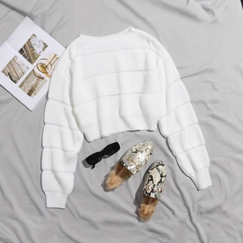 2022 tavaszi, őszi és téli kötött, kerek nyakú, dél-európai és amerikai elegáns ingázós, egyszínű, rövid, oversize stílusú, népszerű női pulóver