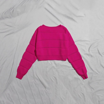 2022 tavaszi, őszi és téli kötött, kerek nyakú, dél-európai és amerikai elegáns ingázós, egyszínű, rövid, oversize stílusú, népszerű női pulóver