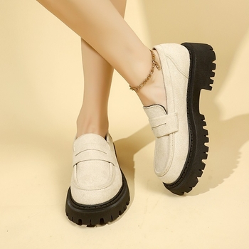 24 Ősz Új Külkereskedelmi Plus Size Női Egyrétegű Cipők Mokaszinók Egyszínű Velúr Plus Size Női Vastag Talpú Mary Jane Cipők