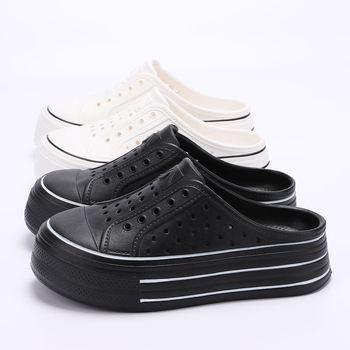 Lyukas cipők Női nyári új stílusú bebújós félig bebújós magasított vastag talpú szandál diákoknak fehér cipők női papucsok