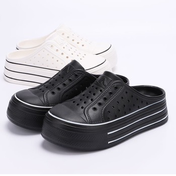 Lyukas cipők Női nyári új stílusú bebújós félig bebújós magasított vastag talpú szandál diákoknak fehér cipők női papucsok