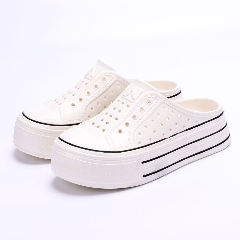 Lyukas cipők Női nyári új stílusú bebújós félig bebújós magasított vastag talpú szandál diákoknak fehér cipők női papucsok