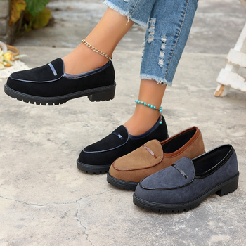 2025 tavaszi és őszi új stílusú kerek orrú, közepes sarkú, vastag sarkú, egyszínű cipő, női koreai stílusú, mindennapi bebújós, nagy méretű, divatos, külkereskedelmi női cipők