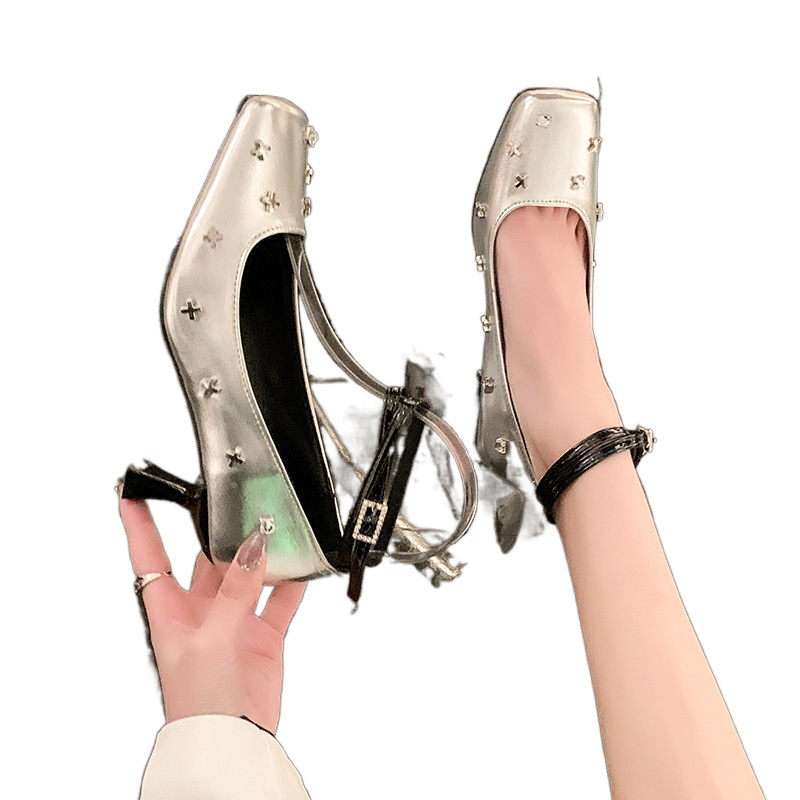 Sense French Retro ezüst Mary Jane cipők Kis bőr cipők Kora tavaszi női cipők szoknyával Magas sarkú, sekély szájú, egyszínű cipő