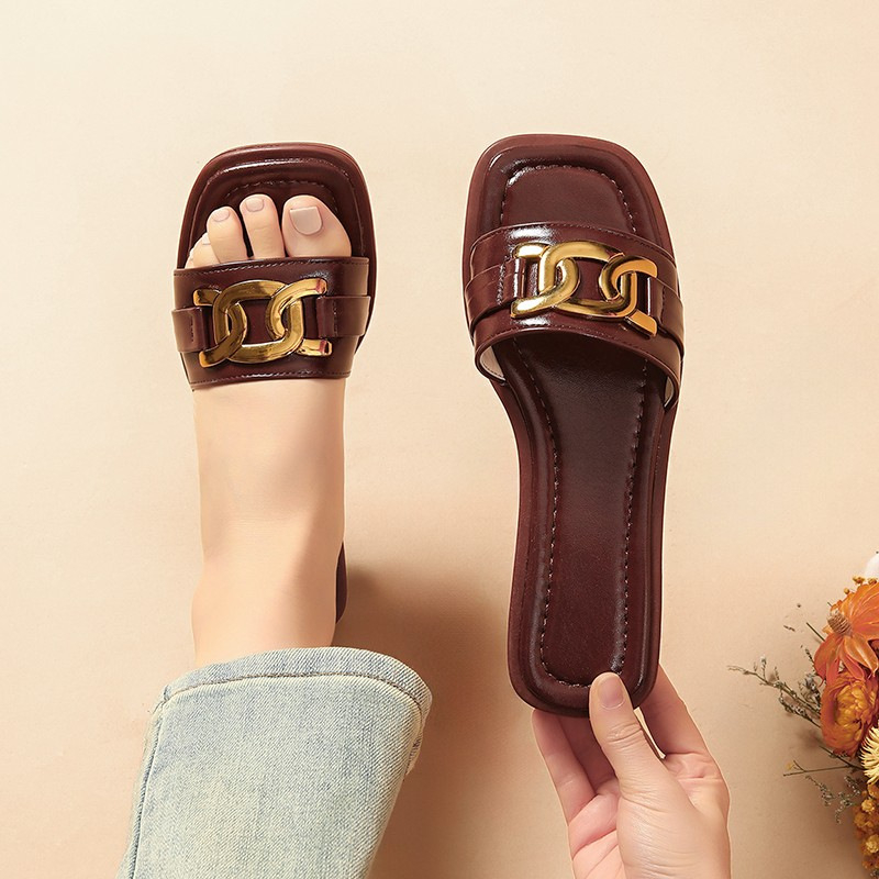 Külkereskedelmi fémláncos lapos papucsok női 2024-es európai és amerikai divatos egyszínű szandálok női papucsok