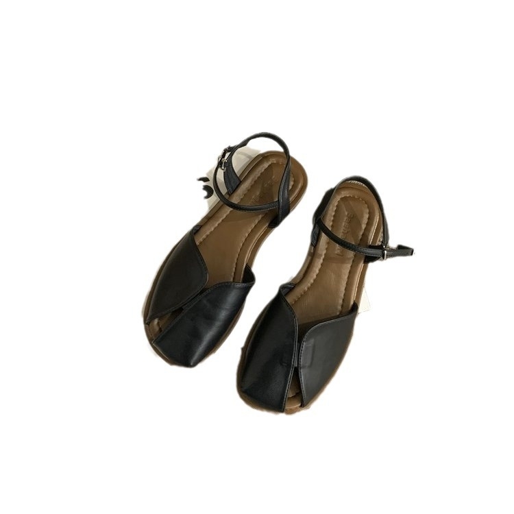 Amazoni piiriülese kaubanduse pluss-suuruses 2024. aasta suvised uued sandaalid, naiste mängulised hobuseraua pandlaga lamedad Rooma sandaalid