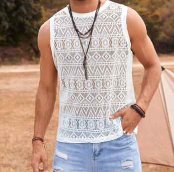 2024-es európai és amerikai határokon átnyúló férfi szexi, kényelmes, csipkés, üreges, egyszínű póló