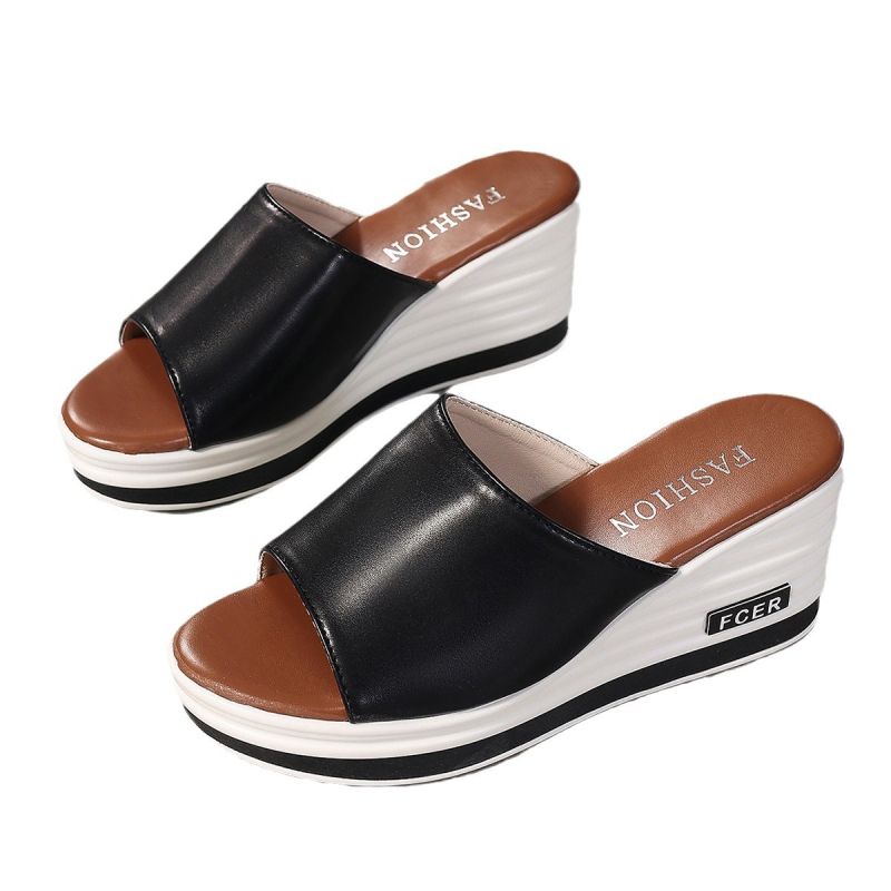 Határokon átnyúló nyári új érkezés koreai stílusú divatos pee-toe éksarkú platform alkalmi plus size női római egyszavas szandál