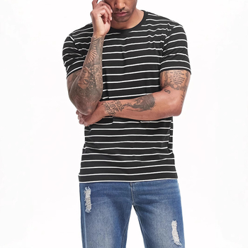 Határokon átnyúló különlegesség a 2025-ös nyárra, új, lezser trendi, bő, retró színű, csíkos, rövid ujjú, kerek nyakú póló.