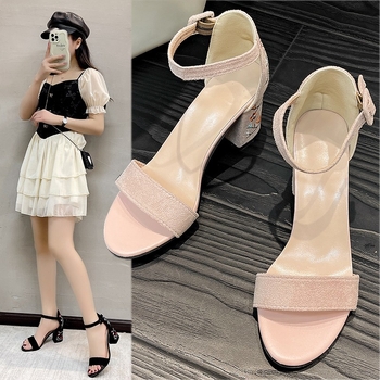 Νέα καλοκαιρινά σανδάλια ενός χαρακτήρα του 2023 σε στυλ Fairy, σε εξωτερικό μέγεθος, μεγάλο μέγεθος, με χοντρό τακούνι, ψηλοτάκουνα σανδάλια