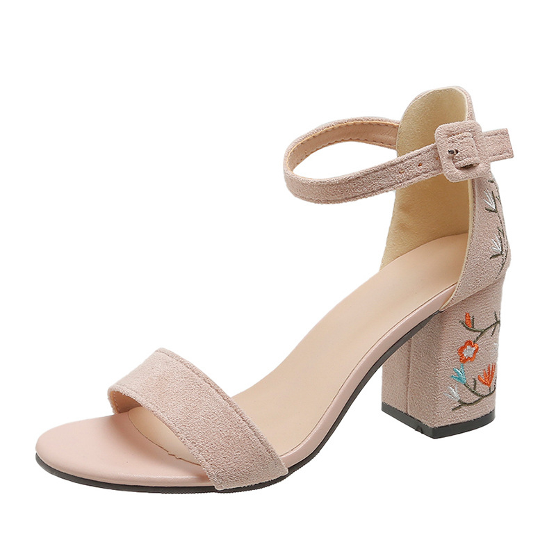 2023 Új Nyári Egyszereplős Szandálok Matt Tündér Stílusú Külső Méret Nagy Méret Vastag Sarkú Magassarkú Szandálok