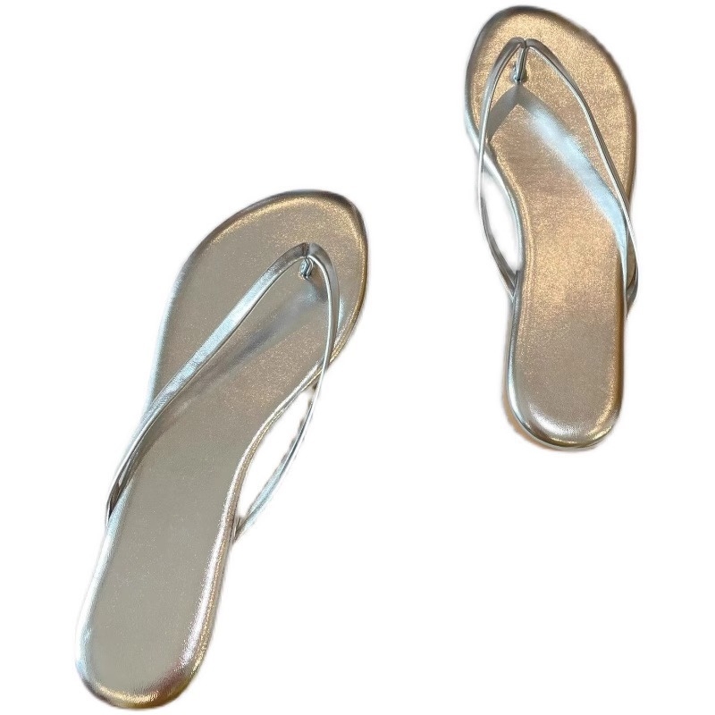 Báránybőr változat ~ Ezüst színű papucsok női nyári külső viselethez 2025 Új divatos lapos cipők papucsok szandálok strandcipők