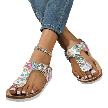 Európai és amerikai határokon átnyúló szandálok nyári női flip-flopok határokon átnyúló 43-as plus size női strandpapucsok nagykereskedelem